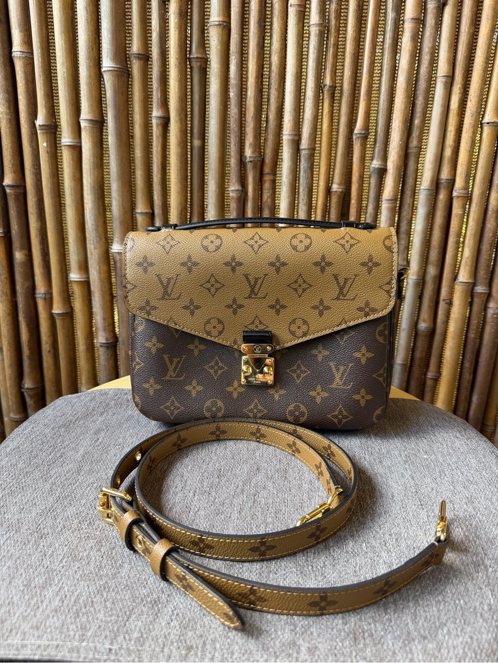 LOUIS VUITTON pochette Métis - Picture 2 of 11